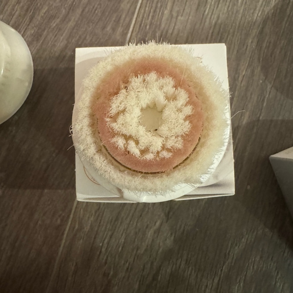 Clarisonic Brushes - Picture 4 of 4